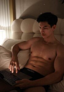 Stay-a-While-ทำงาน