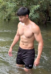 Stay-a-While-เล่นน้ำ