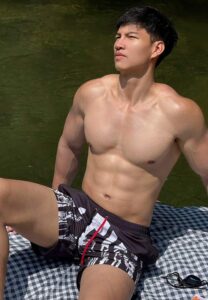 Stay-a-While-แอบแดด Stay-a-While-แอบแดด