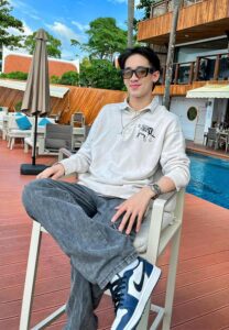 Pumin-Tiyanan-ใส่แว่น