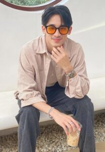 Pumin-Tiyanan-ใส่แว่นชา