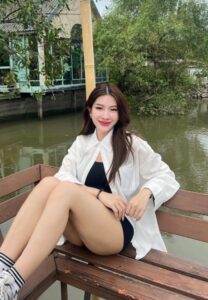 PHORNCHANOK P-018-Delightful