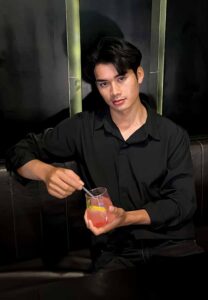 ทินวัฒน์-คำหารพล-คาเฟ่ ทินวัฒน์-คำหารพล-คาเฟ่