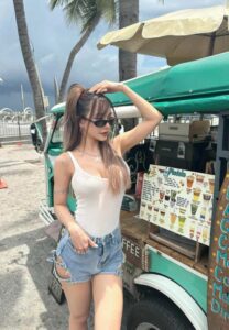 Chanyakarn Chulasawok-007-Charming