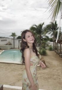 kkaimookvc-007-Elegant