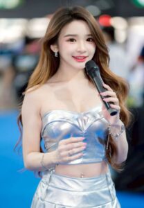 จ๊ะจ๋า ธนิสร-014-Amazing