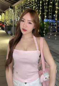 Nichakan Kamlek-016-Pretty