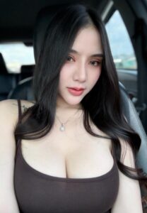 Wararat Nittayarot-005-Dazzling