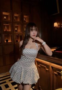 Mina Minnieee-020-Delightful